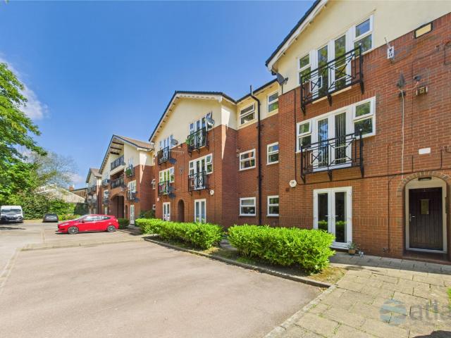 Apartment for rent in Calderstones