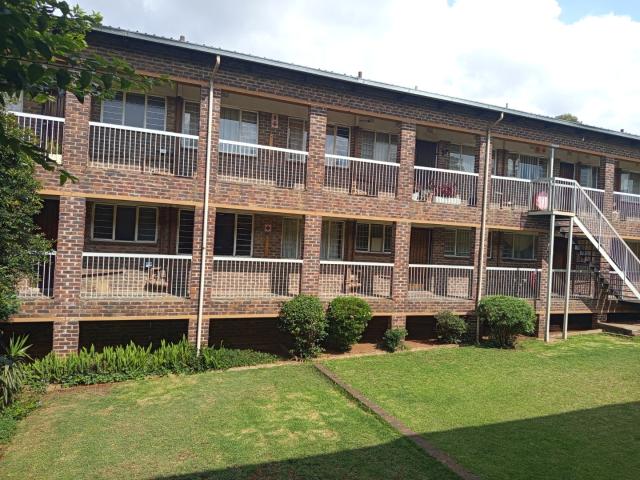 Apartment for rent in Florida, Roodepoort