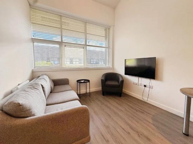 Apartment for rent in Sunninghill and Ascot, Ascot