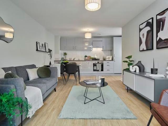 Apartment for rent in Enborne, West Berkshire