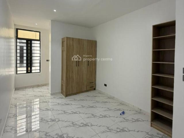 Flat for sale in Eti Osa, Lagos