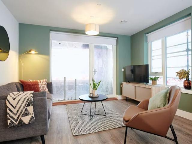 Apartment for rent in Silvertown, Greater London