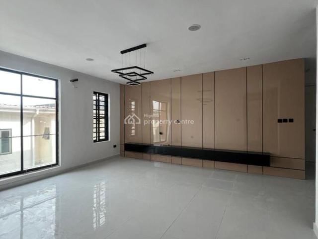 Flat for sale in Eti Osa, Lagos