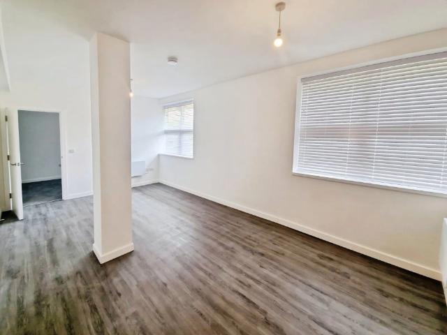 Apartment for rent in Sunninghill and Ascot, Ascot