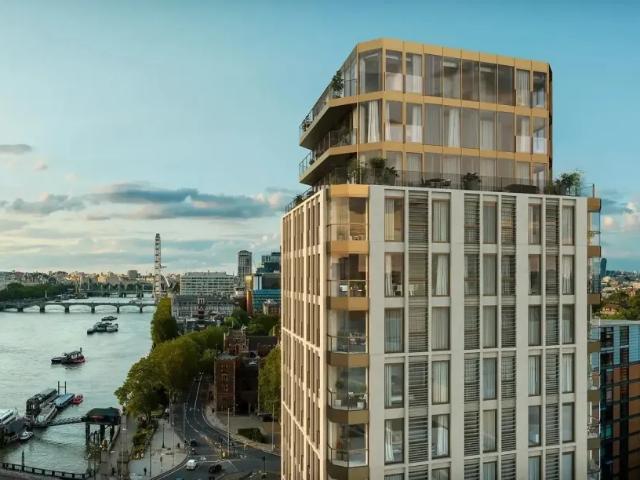 Apartment for sale in South Lambeth, Greater London