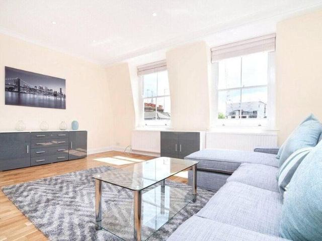 Apartment for rent in Cat Hill, England