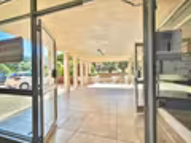 Apartment for sale in Amanzimtoti, KwaMakhutha