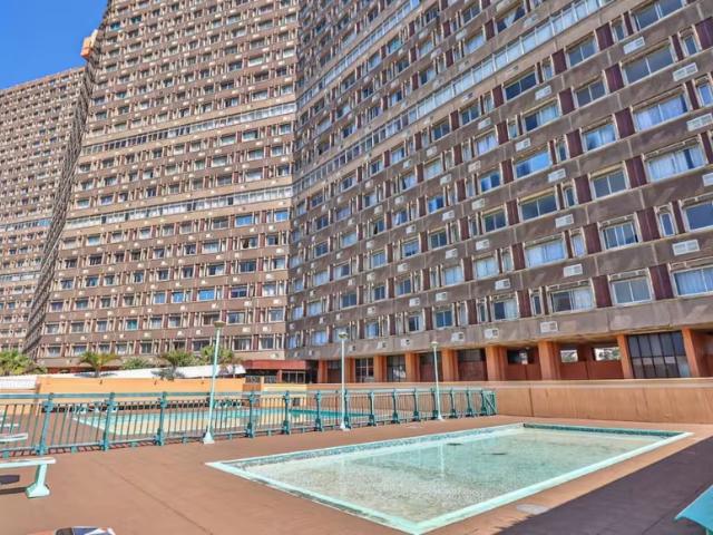 Apartment for sale in Amanzimtoti, KwaMakhutha