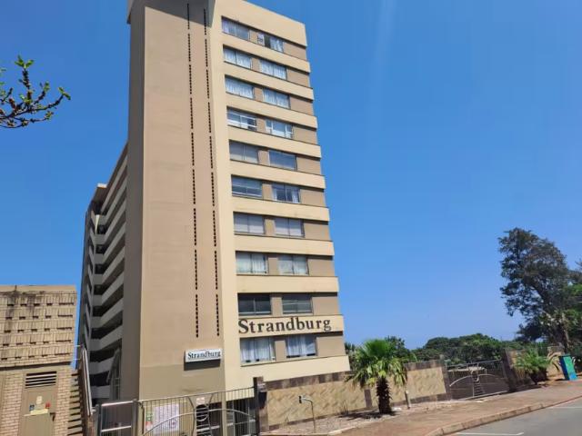 Apartment for sale in Amanzimtoti, KwaMakhutha