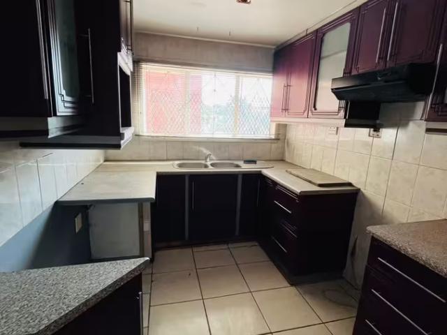 Apartment for sale in Seaview, Kwazulu-natal