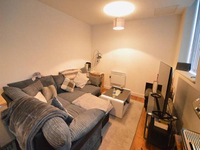 Apartment for rent in Ashton upon Mersey, Trafford Park