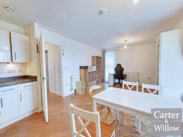 Apartment for sale in Becontree, Greater London