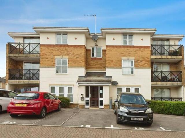 Apartment for sale in Barking, Thames View
