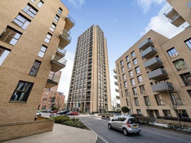 Apartment for sale in Barnet, West Hendon