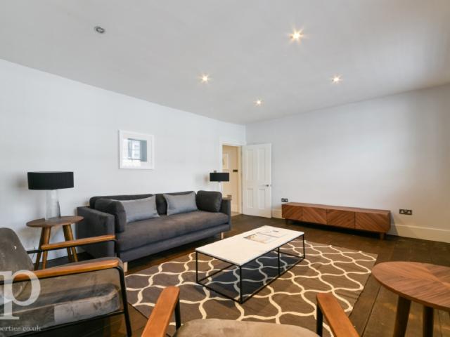 Apartment for rent in Saint Giles, Bloomsbury