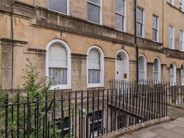 Apartment for sale in Walcot, Bath