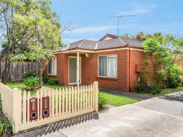 Apartment for sale in Belmont, Geelong