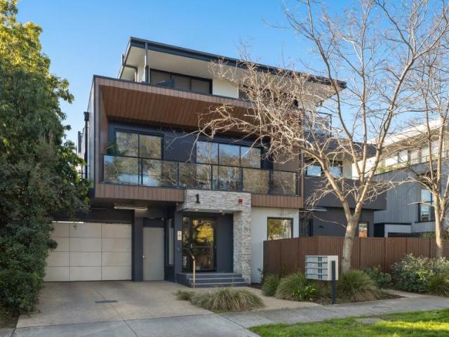 Apartment for sale in Bentleigh, Melbourne