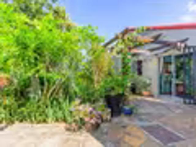Apartment for sale in Seaview, Kwazulu-natal