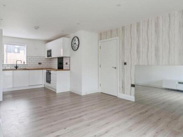 Apartment for sale in Ramsden Crays, Crays Hill