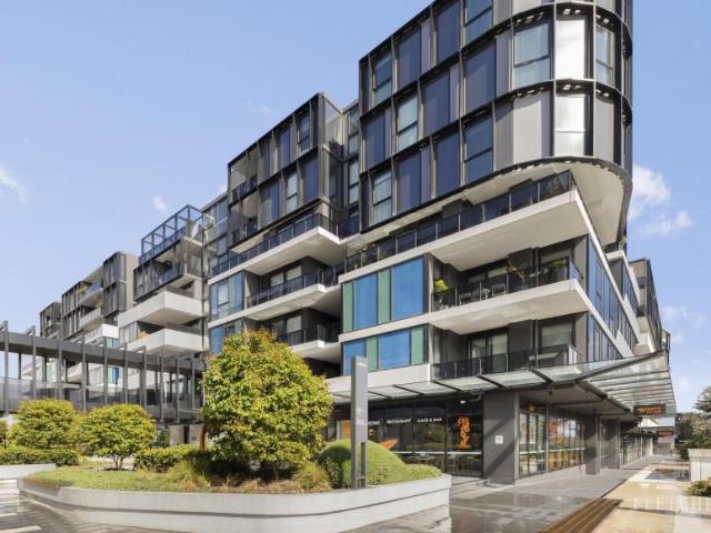 Apartment for sale in Blackburn, Melbourne