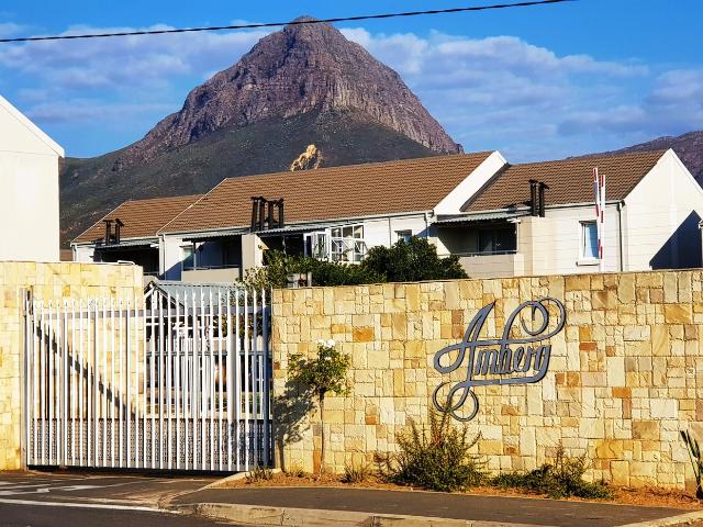 Apartment for rent in Onverwacht, Western Cape