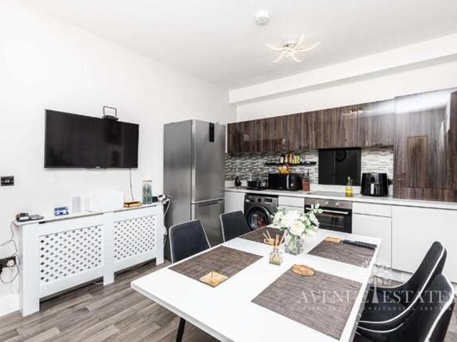 Apartment for sale in Boscombe, Bournemouth