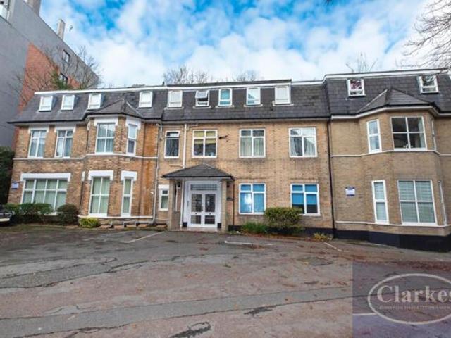 Apartment for sale in West Cliff, Bournemouth