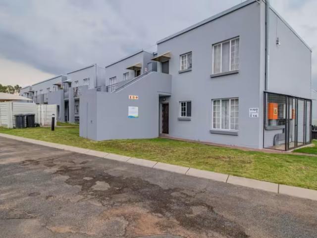 Apartment for sale in Brentwood, City of Ekurhuleni Metropolitan Municipality
