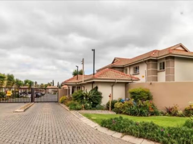 Apartment for sale in Brentwood, City of Ekurhuleni Metropolitan Municipality