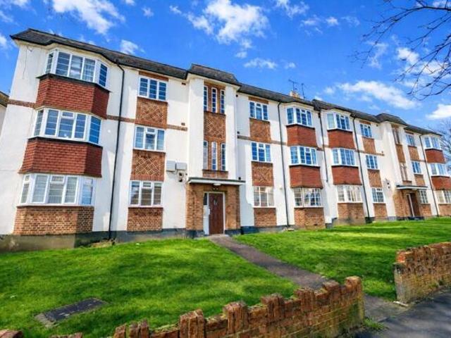 Apartment for sale in London Borough of Lewisham, Greater London