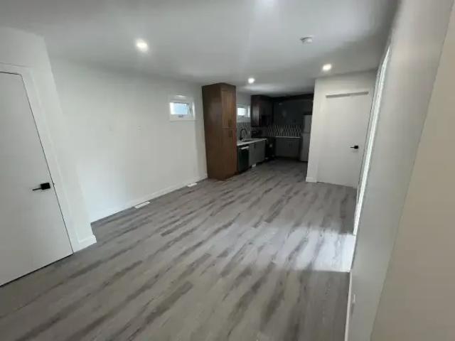 Apartment for rent in Montgomery, Calgary