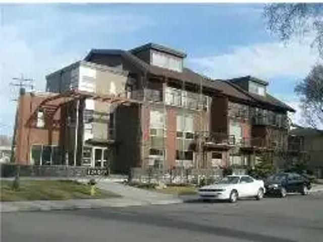 Apartment for rent in Parkdale, Calgary