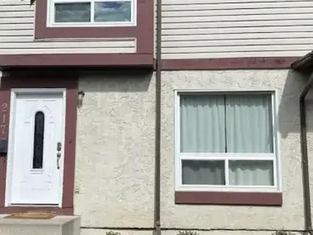 Apartment for rent in Deer Ridge, Calgary