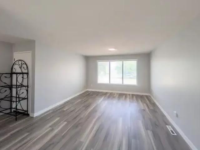 Apartment for rent in Thorncliffe, Calgary