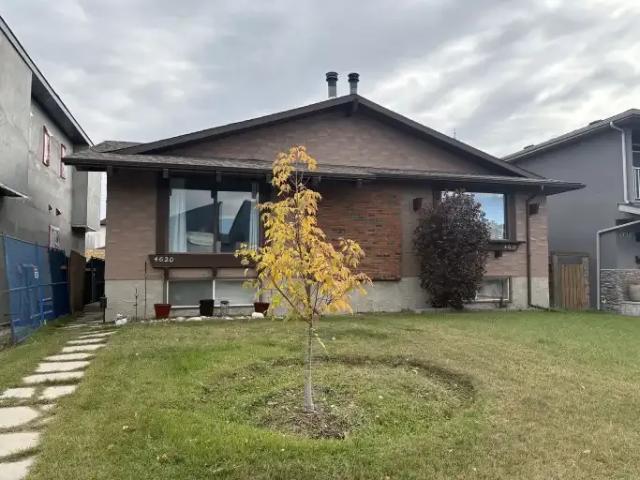 Apartment for rent in Bowness, Calgary