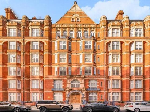 Apartment for sale in Marylebone, Greater London