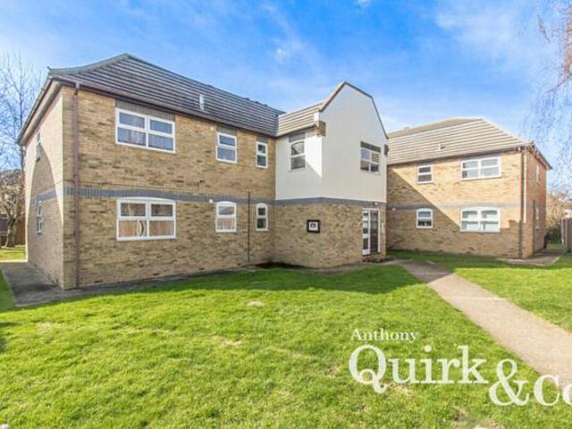 Apartment for sale in Canvey Island, Winter Gardens