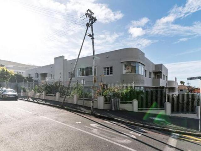 Apartment for sale in Cape Town, Western Cape