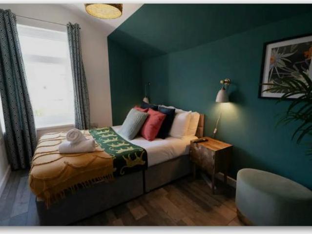 Apartment for rent in Plasnewydd, Falcon Lodge