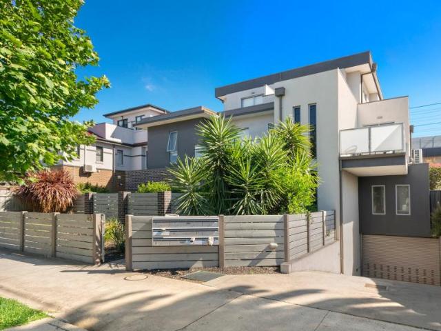 Apartment for rent in Carnegie, Melbourne