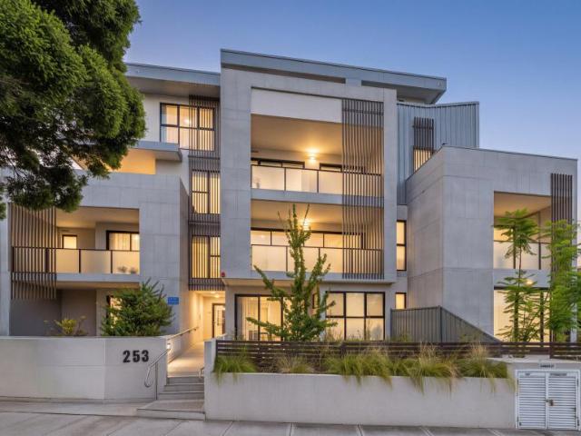 Apartment for sale in Carnegie, Melbourne