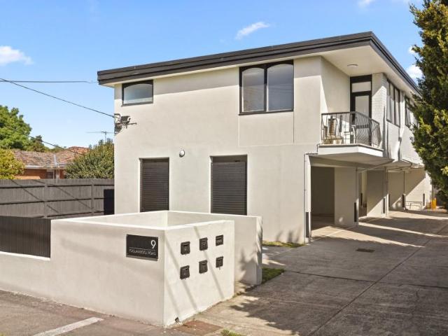 Apartment for sale in Carnegie, Melbourne