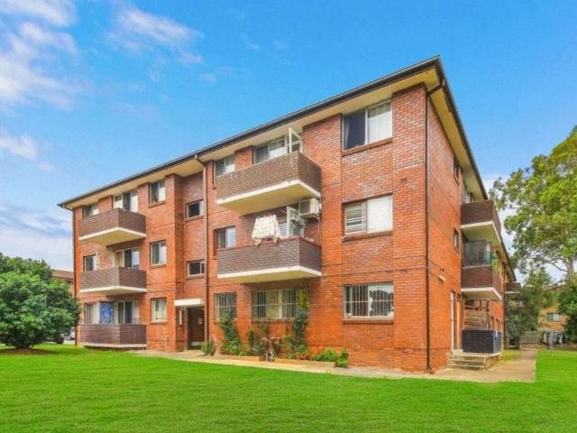 Apartment for rent in Carramar, New South Wales