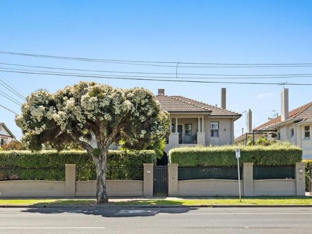 Apartment for rent in Caulfield North, Melbourne
