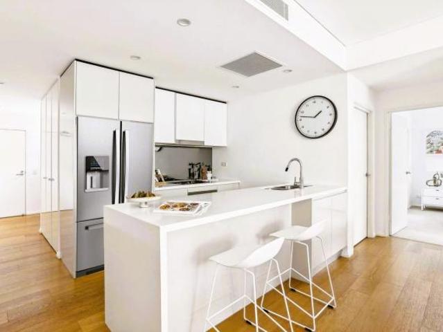 Apartment for sale in Caulfield South, Melbourne