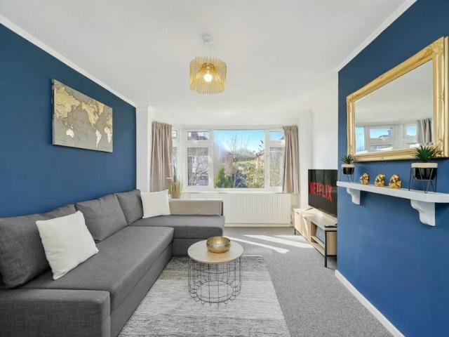 Apartment for rent in Golden Valley, Gloucestershire