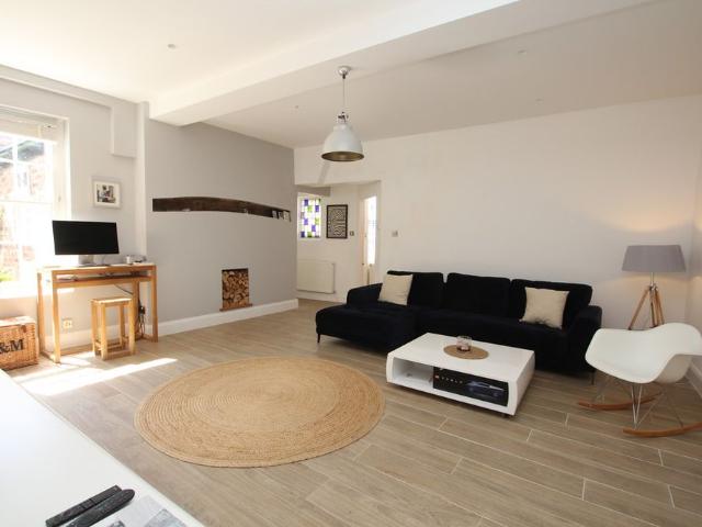 Apartment for rent in Two Mills, Cheshire