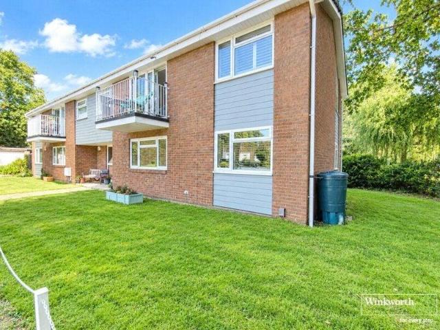 Apartment for sale in Hurn, Bournemouth, Christchurch and Poole