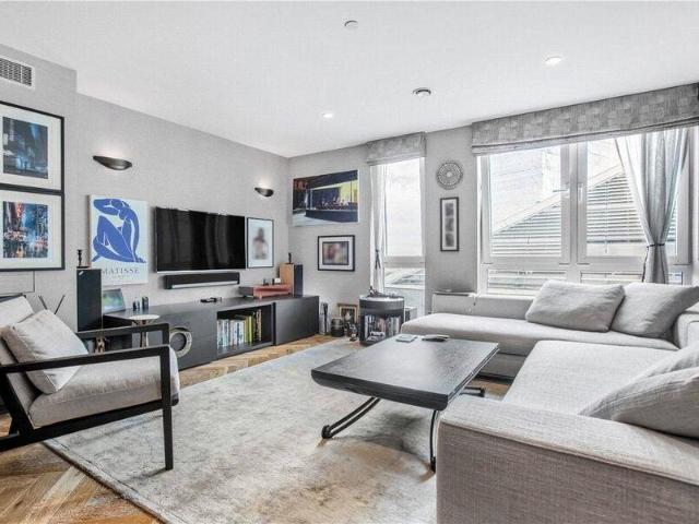 Apartment for sale in 250 City Road, Greater London
